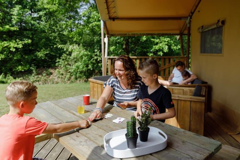 Rcn Vakantiepark De Roggeberg アッペルスカ エクステリア 写真